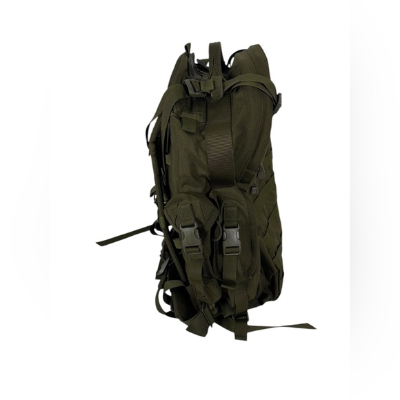 Blackhawk HydraStorm Mens Backpack Hydration Pack Military Green Outdoors Bag - Picture 4 of 16